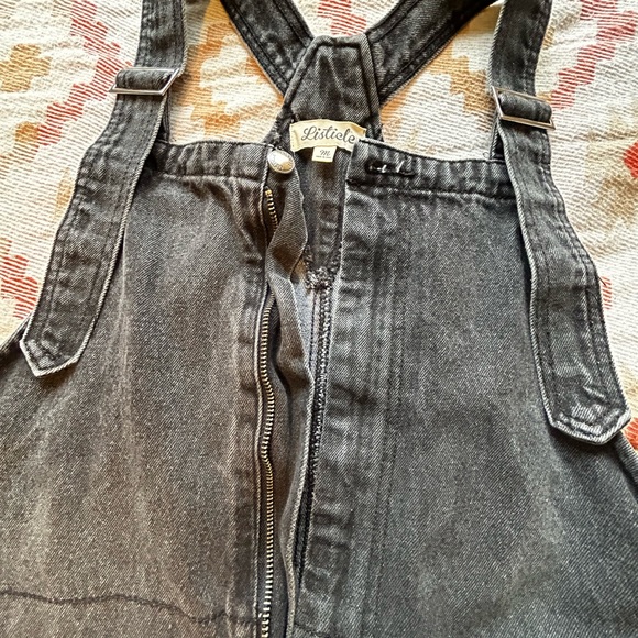 Light wash black overalls size medium - Picture 3 of 7